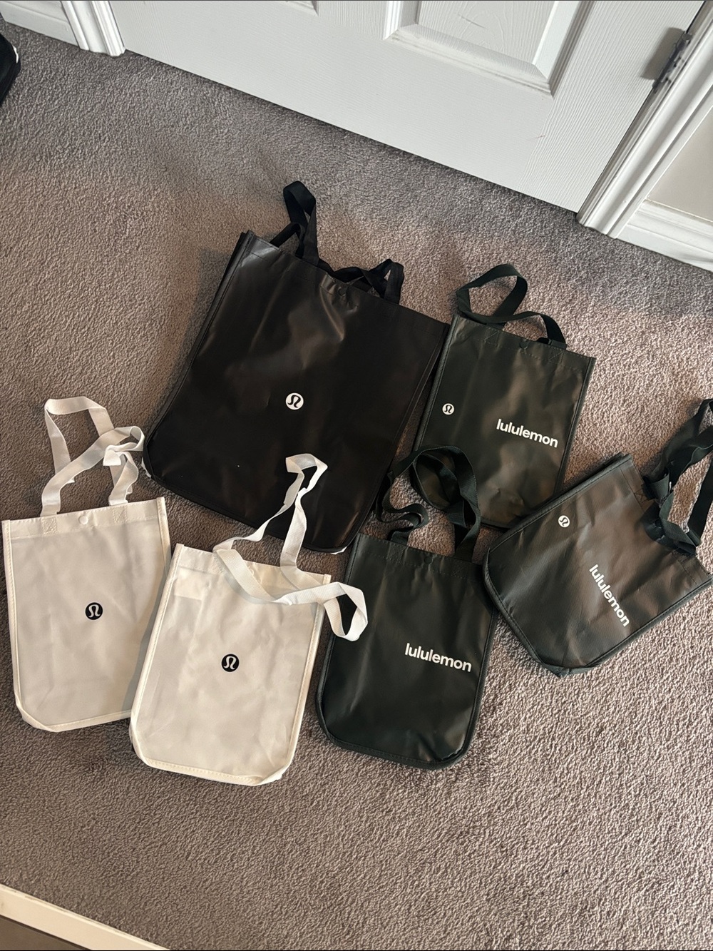 NWT!Lululemon Reusable Tote Bag - Black & White & dark green